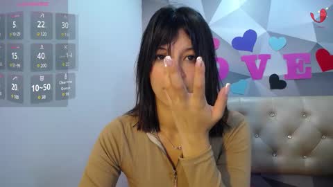 Catalina online show from February 15, 2025, 11:06 am