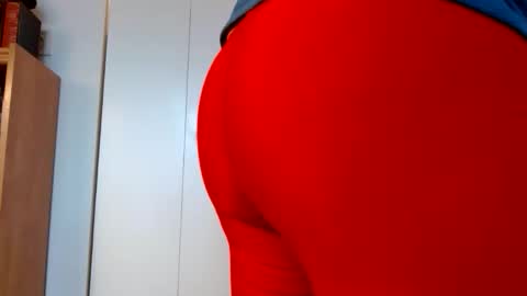 Snapshot of tightshortsspank chatting on November 27, 2025, 8:44 pm Tightshortsspank online show from November 27, 2025, 8:44 pm