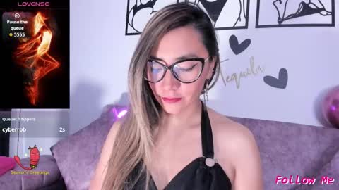 Snapshot of tila_tequila15 chatting on September 9, 2025, 2:05 pm TILA TEQUILA online show from September 9, 2025, 2:05 pm