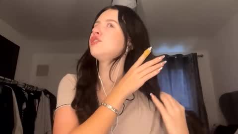 Snapshot of tildamcwhirt chatting on January 19, 2026, 10:41 am tildamcwhirt online show from January 19, 2026, 10:41 am