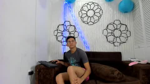 tim_boyd online show from December 30, 2024, 3:58 am