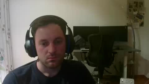 Snapshot of tima4 chatting on January 17, 2025, 11:18 pm tima4 online show from January 17, 2025, 11:18 pm