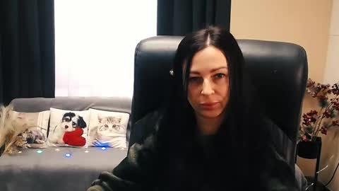 Snapshot of timeparadice chatting on October 24, 2025, 7:38 am Luisa online show from October 24, 2025, 7:38 am