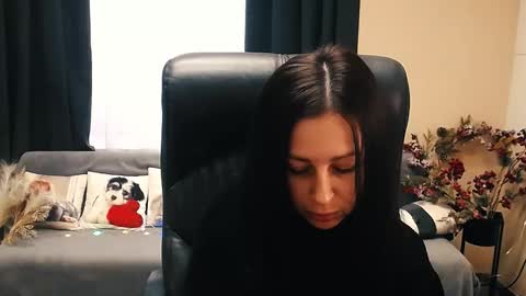 Snapshot of timeparadice chatting on November 21, 2025, 9:08 am Luisa online show from November 21, 2025, 9:08 am