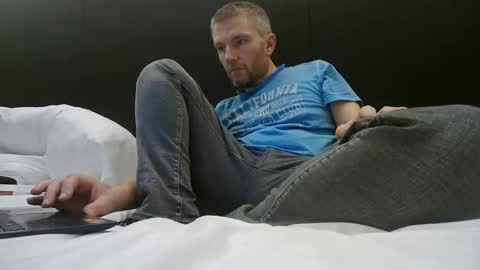 Snapshot of timgeil7890 chatting on February 12, 2026, 9:21 pm timgeil7890 online show from February 12, 2026, 9:21 pm