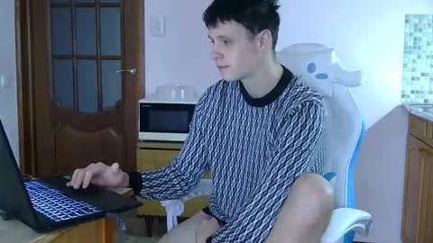 Tim WhiteS online show from November 10, 2025, 8:57 am