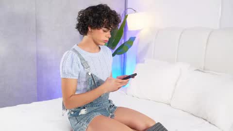 timmyshy online show from June 5, 2026, 5:14 am