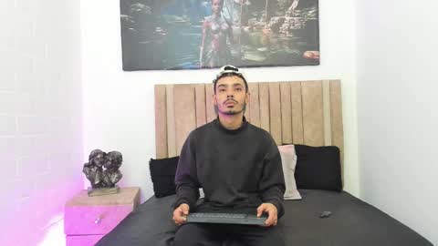 Snapshot of timothe_evans chatting on November 4, 2025, 4:22 am Evans online show from November 4, 2025, 4:22 am