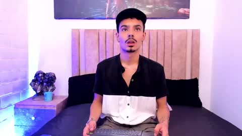 Snapshot of timothe_evans chatting on November 9, 2025, 4:55 am Evans online show from November 9, 2025, 4:55 am