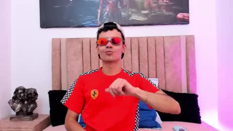 Snapshot of timothe_evans chatting on November 12, 2025, 7:57 pm Evans online show from November 12, 2025, 7:57 pm