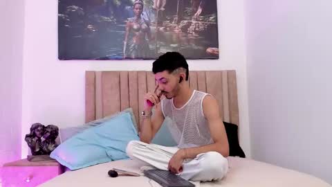 Snapshot of timothe_evans chatting on December 2, 2025, 3:56 am Evans online show from December 2, 2025, 3:56 am