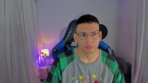 Snapshot of timothy_jones1 chatting on December 2, 2024, 10:50 am timi jones online show from December 2, 2024, 10:50 am