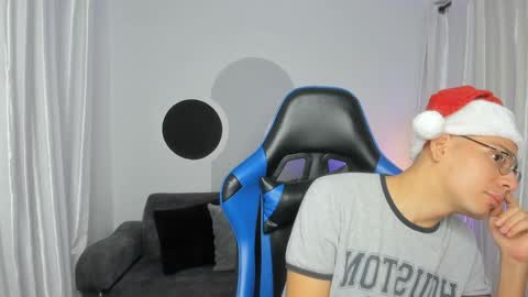 Snapshot of timothy_jones1 chatting on December 24, 2024, 10:44 am timi jones online show from December 24, 2024, 10:44 am