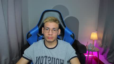 Snapshot of timothy_jones1 chatting on January 11, 2025, 1:53 pm timi jones online show from January 11, 2025, 1:53 pm