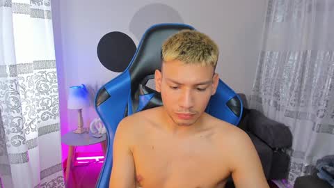 Snapshot of timothy_jones1 chatting on February 1, 2025, 1:51 pm timi jones online show from February 1, 2025, 1:51 pm