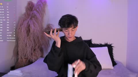 Timothy 21 years old online show from January 18, 2025, 6:43 pm