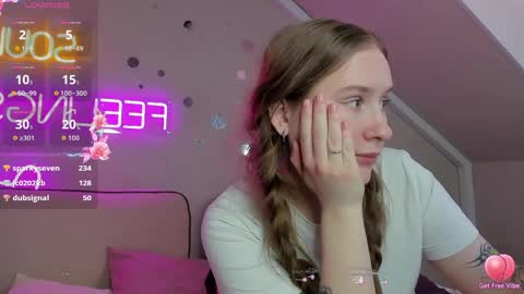 Snapshot of tina_hicks chatting on April 11, 2026, 7:45 am Stella online show from April 11, 2026, 7:45 am