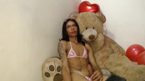 Snapshot of tinaa_williams chatting on February 14, 2025, 9:53 pm tinaa_williams online show from February 14, 2025, 9:53 pm