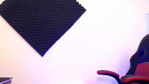 Tinammml online show from November 6, 2025, 10:21 pm