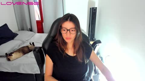 Snapshot of tinaricci chatting on December 3, 2024, 5:12 pm Tina online show from December 3, 2024, 5:12 pm