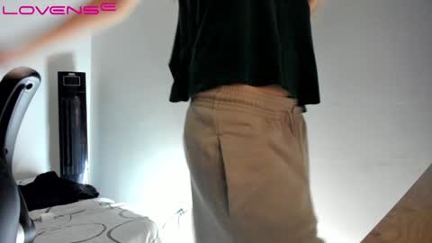 Snapshot of tinaricci chatting on December 5, 2024, 5:39 pm Tina online show from December 5, 2024, 5:39 pm