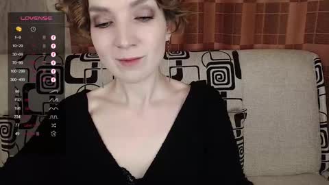 Snapshot of tinawincee chatting on January 16, 2026, 4:49 am Tina online show from January 16, 2026, 4:49 am