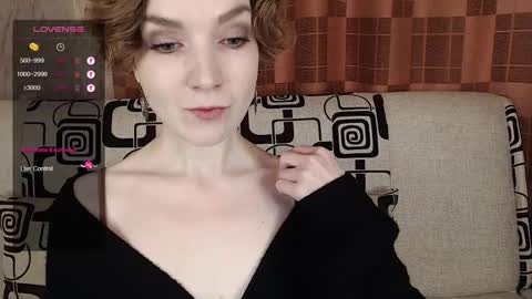 Snapshot of tinawincee chatting on January 17, 2026, 5:01 am Tina online show from January 17, 2026, 5:01 am