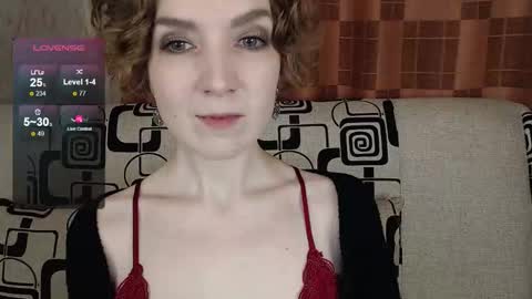 Snapshot of tinawincee chatting on February 8, 2026, 4:49 am Tina online show from February 8, 2026, 4:49 am