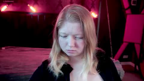 TinkerrBelll online show from October 22, 2025, 7:24 pm