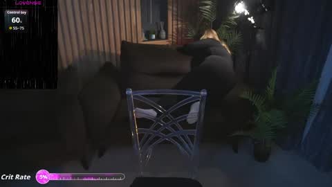 Snapshot of tinkerrbelll chatting on April 27, 2026, 7:34 pm TinkerrBelll online show from April 27, 2026, 7:34 pm