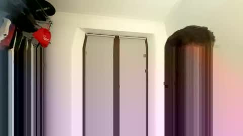 Snapshot of tinky0101 chatting on October 27, 2025, 5:17 pm tinky0101 online show from October 27, 2025, 5:17 pm