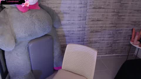 Snapshot of tinna__hottie chatting on January 12, 2026, 1:05 pm Tinna Goddess online show from January 12, 2026, 1:05 pm