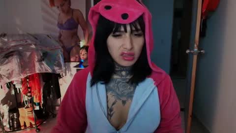 Snapshot of tinnadawson chatting on February 11, 2026, 12:26 am I AM BELLA ----------- follow my IG TINNS 69 online show from February 11, 2026, 12:26 am