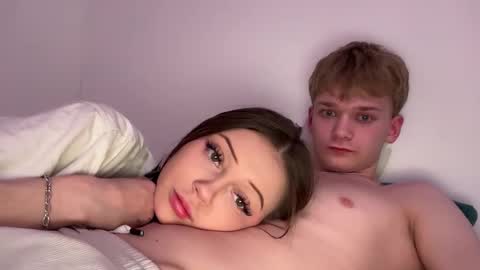 Snapshot of tinnydoll chatting on March 7, 2026, 9:34 pm TinnyDoll online show from March 7, 2026, 9:34 pm