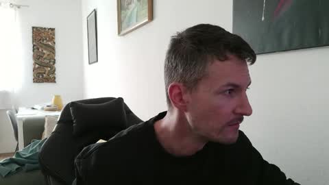 Snapshot of tinojetset069 chatting on April 18, 2026, 7:01 am tinojetset069 online show from April 18, 2026, 7:01 am