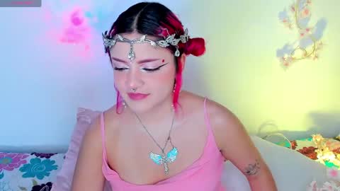 Snapshot of tiny__emmy_ chatting on April 13, 2026, 9:31 pm Emmy M online show from April 13, 2026, 9:31 pm
