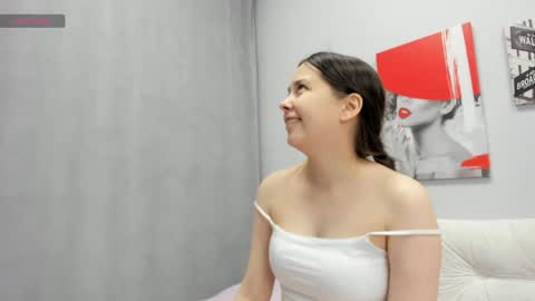 JuJu online show from May 18, 2026, 4:07 am