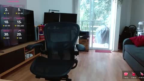 Tiny Caroline online show from October 21, 2025, 9:59 pm