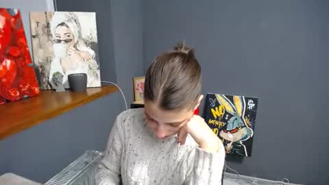 Gloria online show from October 15, 2025, 6:02 am