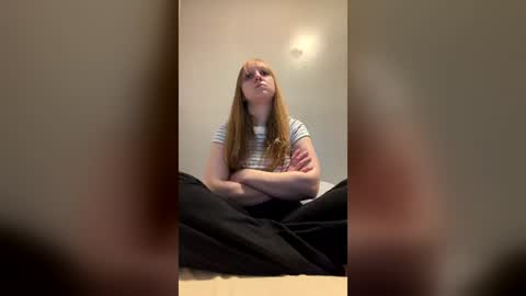 tinyblondebarbie online show from June 12, 2026, 5:28 am