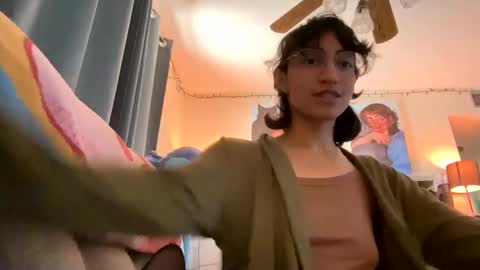 tinyhairycherry online show from October 23, 2025, 7:34 pm