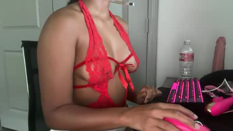 tinylittlebrownie online show from June 14, 2026, 10:45 pm