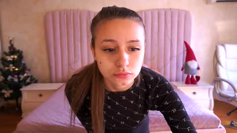 Snapshot of tinynataliee chatting on January 16, 2026, 7:45 am tinynataliee online show from January 16, 2026, 7:45 am