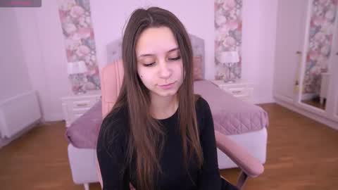 Snapshot of tinynataliee chatting on February 16, 2026, 2:57 pm tinynataliee online show from February 16, 2026, 2:57 pm