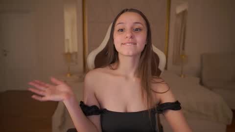 Snapshot of tinynataliee chatting on February 26, 2026, 4:33 am tinynataliee online show from February 26, 2026, 4:33 am