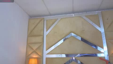 Tiphani Walker online show from November 18, 2025, 11:15 pm