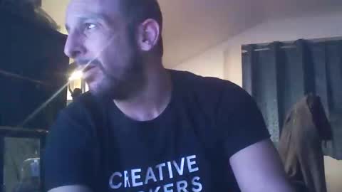 Snapshot of tiqueb40 chatting on March 3, 2026, 1:23 am tiqueb40 online show from March 3, 2026, 1:23 am