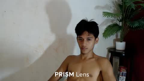 TisoyNin online show from June 25, 2026, 4:33 pm