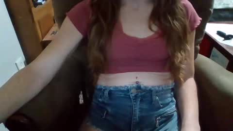 Snapshot of tittygirl8 chatting on January 8, 2025, 5:59 am Tittygirl8 online show from January 8, 2025, 5:59 am