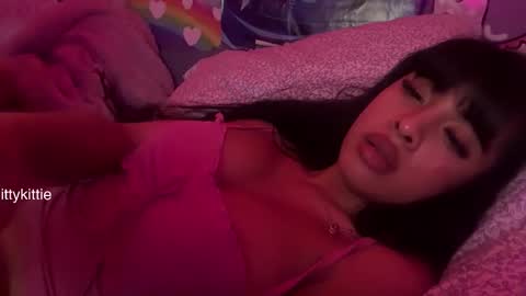 Snapshot of tittykittie chatting on January 18, 2026, 8:29 am HOTTIE4U online show from January 18, 2026, 8:29 am